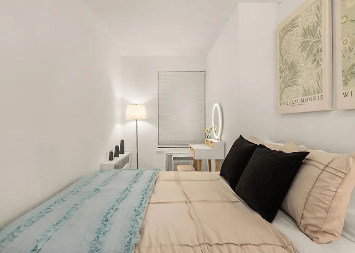 East Village Manhattan 3Br Apartment For City Life