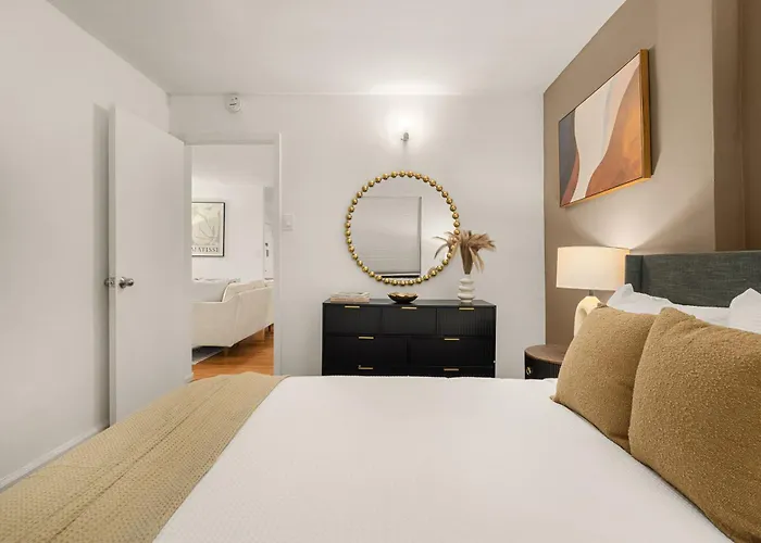 East Village Manhattan 3Br Apartment For City Life